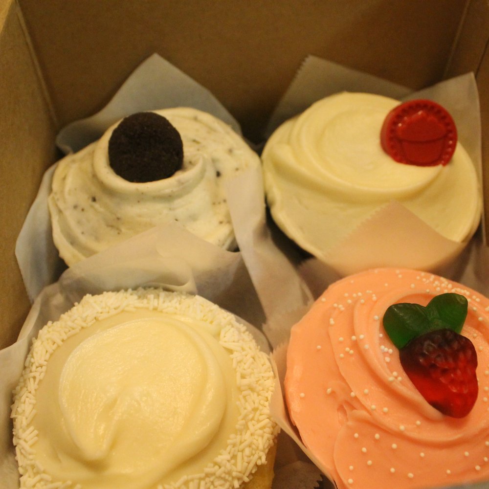 Frosted Cupcakery - $2.95 per cupcake - Bakeries Near Me - Long Beach, California