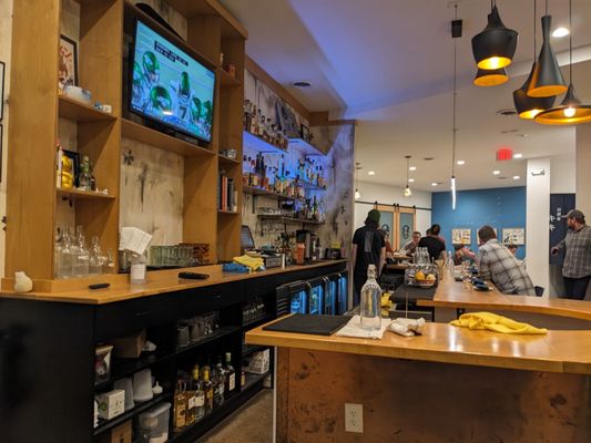 Kiki College Hill by null