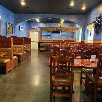 Gonzalez Mexican Restaurant - the interior of the restaurant - Mexican Near Me - Coalgate, Oklahoma