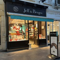 Jeff de Bruges - Exterior of the shop.