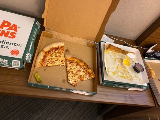 ●PAPA JOHN Papa John's poison pill: Board adopts plan to stop takeover