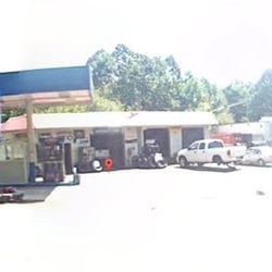 Oxford A 1 Tire & Gas - Doesn't have to look fancy to be good.
