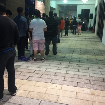 The Halal Guys - Opening day crowd but it's so worth the wait every time - Halal Near Me - Davie, Florida