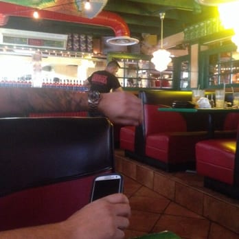 Oregano's - Dining room - Pizza Near Me - Phoenix, Arizona