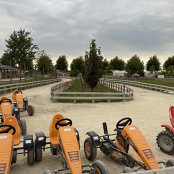 Goebbert's Farm - Pumpkin Patches Near Me - Pingree Grove, Illinois