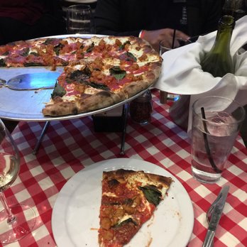 Grimaldi's Pizzeria - Pizza Near Me - Grapevine, Texas