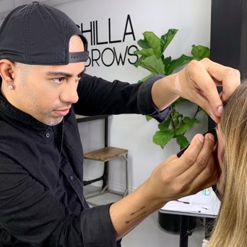 Chinchilla Brows - Daniel giving client the perfect shape before starting her Ombré Powder Brows! - Permanent Makeup Near Me - Toluca Lake, California Chinchilla Brows - Daniel giving client the perfect shape before starting her Ombré Powder Brows! - Permanent Makeup Near Me - Toluca Lake, California