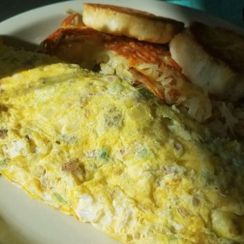 Dots Diner - Williams Blvd. - Diners Near Me - Kenner, Louisiana Dots Diner - Williams Blvd. - Diners Near Me - Kenner, Louisiana