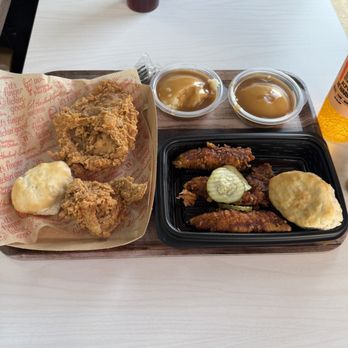 KFC - Chicken Wings Near Me - Elgin, Illinois KFC - Chicken Wings Near Me - Elgin, Illinois