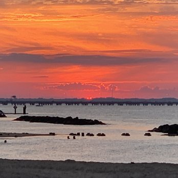 Willoughby Beach - Beaches Near Me - Norfolk, Virginia