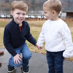 Joe Pro Photos - Two brothers posing for the camera.