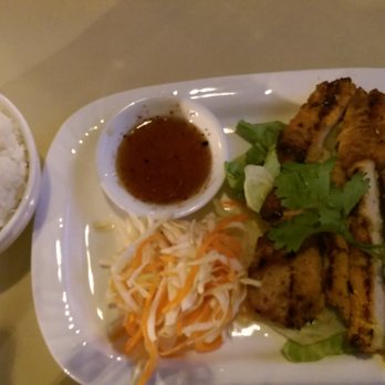 Thai On Yonge - Grilled chicken with rice  & salad - Thai Near Me - Toronto, Ontario