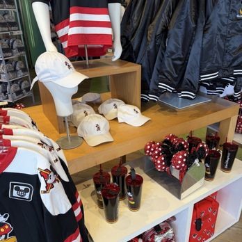 Disney Style - Fashion Near Me - Lake Buena Vista, Florida