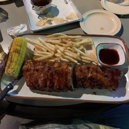 Amazing food and service great place to eat and listen to music Amazing food and service great place to eat and listen to music
