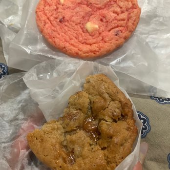 Sofia & Grace Cookie - Strawberry cheesecake and caramel cookie - Coffee & Tea Near Me - Brooklyn, New York
