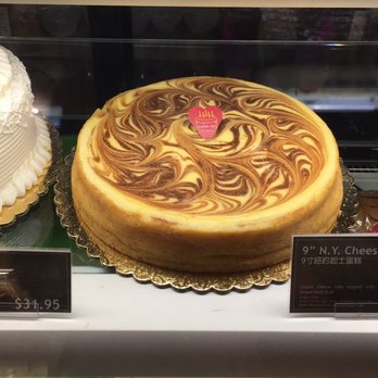Sheng Kee Bakery - Cheeeeeesecake - Bakeries Near Me - Berkeley, California