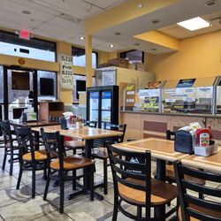 Granny’s Soul Food - Dining area