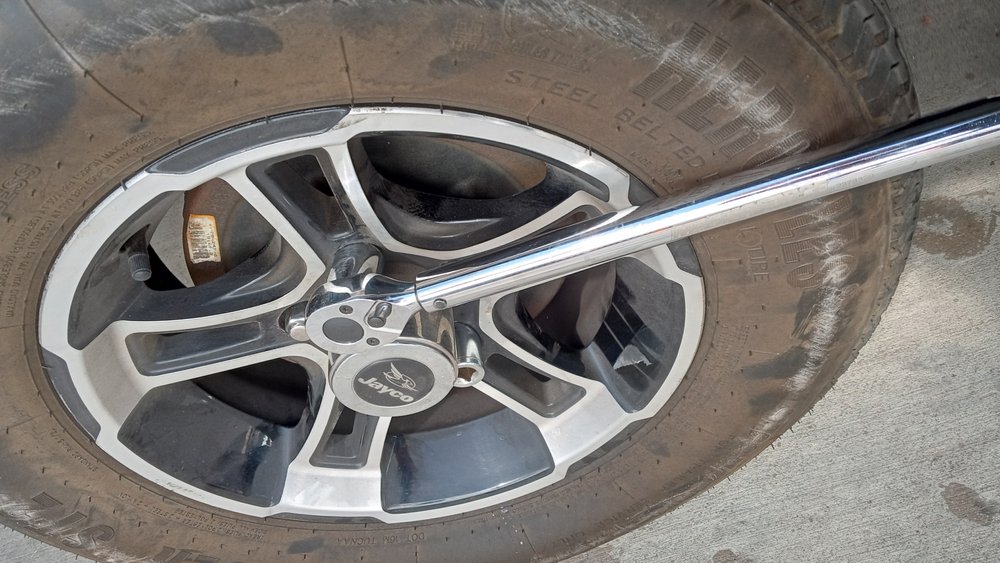 Slide of Fountain RV Repair