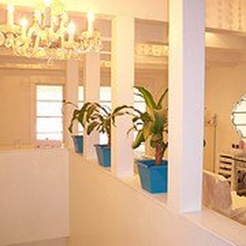 Splendid Little Salon - Hair Salons Near Me - Petaluma, California Splendid Little Salon - Hair Salons Near Me - Petaluma, California