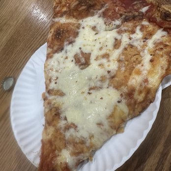 Benny Capitale's - Slice of Cheese pizza with extra cheese - Pizza Near Me - Raleigh, North Carolina