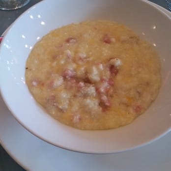 Skylark Diner - Diners Near Me - Edison, New Jersey