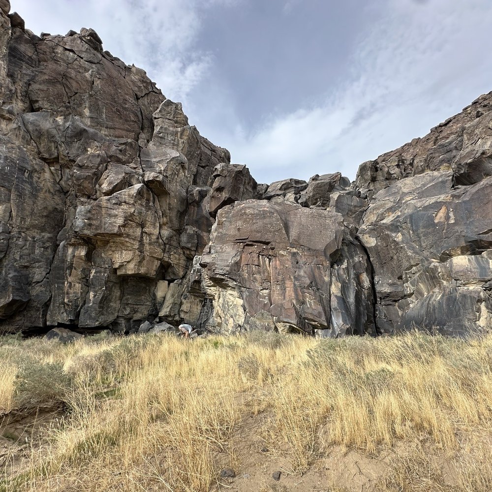 Fossil Falls - Hiking Near Me - Little Lake, California Fossil Falls - Hiking Near Me - Little Lake, California
