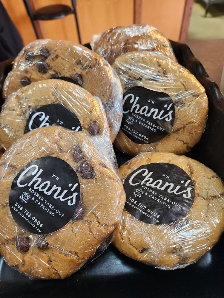 Food from Chani’s Kosher Deli