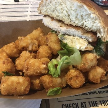 Little Machine Beer - Food Truck - Goldie's Burgers & More - Fried Chicken sandwich - Breweries Near Me - Denver, Colorado Little Machine Beer - Food Truck - Goldie's Burgers & More - Fried Chicken sandwich - Breweries Near Me - Denver, Colorado