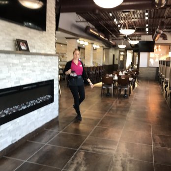 Noni's Grille - Dining area - American Near Me - Troy, Michigan