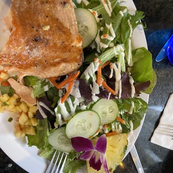Blue Water Shrimp - Salmon with salad - Hawaiian Near Me - Honolulu, Hawaii