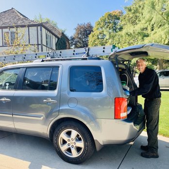 Best Pest Control - We know that customer's appreciate discretion when solving their pest problems. Tom drives an unmarked car and arrive ready to help. - Pest Control Near Me - Palatine, Illinois Best Pest Control - We know that customer's appreciate discretion when solving their pest problems. Tom drives an unmarked car and arrive ready to help. - Pest Control Near Me - Palatine, Illinois