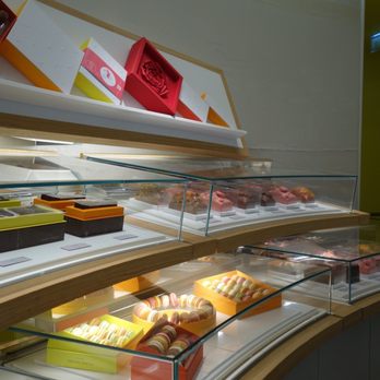 Pierre Hermé - Patisserie/Cake Shop Near Me - Paris, 75