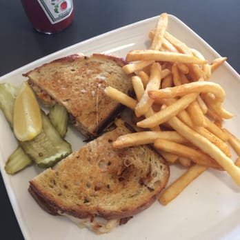 Lowell's Restaurant - crab melt - American Near Me - Seattle, Washington