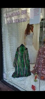 La Casa de las Viejas (Fabric and Lenceria) by null