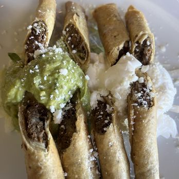 Emiliano's Mexican Restaurant - TAQUITOS - Mexican Near Me - San Diego, California Emiliano's Mexican Restaurant - TAQUITOS - Mexican Near Me - San Diego, California