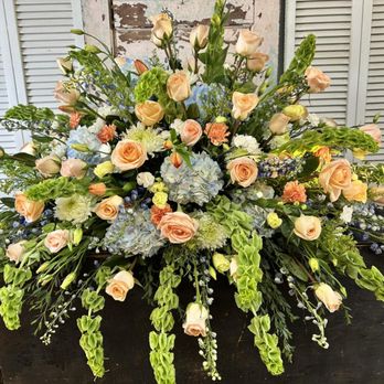 Flowers By the Bunch - Bouquet - Florists Near Me - Starkville, Mississippi Flowers By the Bunch - Bouquet - Florists Near Me - Starkville, Mississippi