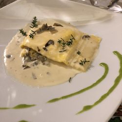 Passone di Cogliati - First course - Burrata stuffed ravioli