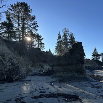 Bay Center / Willapa Bay KOA - The beach area near by - Campgrounds Near Me - South Bend, Washington