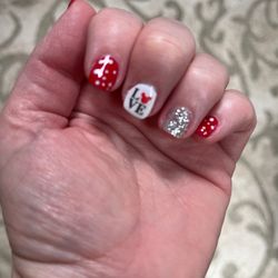 Nails by chloe - Cutest Disney inspired mani ever thanks to Nails By Chloe!