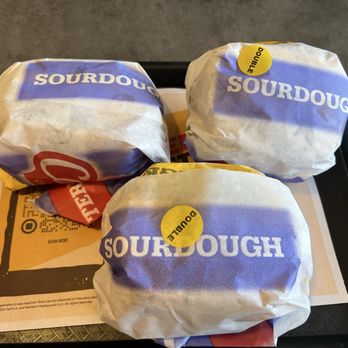 Carl's Jr - Fast Food Near Me - Los Angeles, California