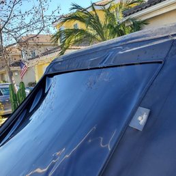 Sides of top are clean but above window and roof were still dirty. Sides of top are clean but above window and roof were still dirty.