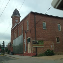 Stevens Point Area Co-op - Notice the solar panels on the side