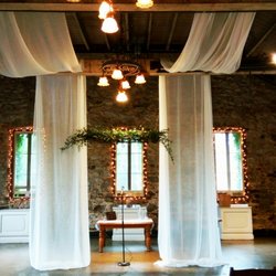 Zarjo Design - Floral Design for the wedding at the Miners Foundry