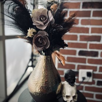 The Hair HQ - Salon Halloween vibes - Hair Salons Near Me - Peoria, Arizona The Hair HQ - Salon Halloween vibes - Hair Salons Near Me - Peoria, Arizona