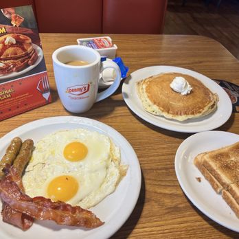 Denny's - Free grand slam for veterans with a side of toast - Diners Near Me - Norridge, Illinois