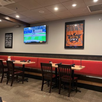 Old Chicago Pizza + Taproom - Gametime!!! - Pizza Near Me - Chandler, Arizona Old Chicago Pizza + Taproom - Gametime!!! - Pizza Near Me - Chandler, Arizona
