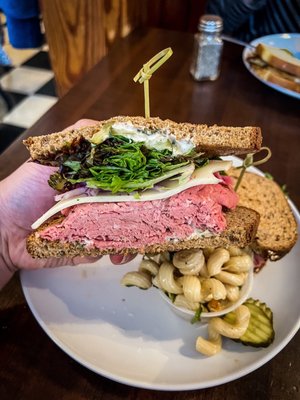 Beaufort Grocery by null