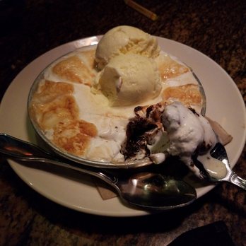 BJ's Restaurant & Brewhouse - Smores pizzelli desseet - New American Near Me - Florence, Kentucky BJ's Restaurant & Brewhouse - Smores pizzelli desseet - New American Near Me - Florence, Kentucky