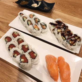 Sushi Ara - Salmon roll, eel & avocado roll, spicy tuna roll and 2pcs salmon nigiri - Japanese Near Me - Azusa, California Sushi Ara - Salmon roll, eel & avocado roll, spicy tuna roll and 2pcs salmon nigiri - Japanese Near Me - Azusa, California