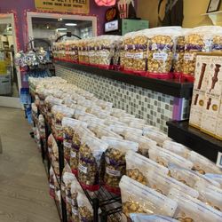 Popped! Gourmet Popcorn & Ice Cream